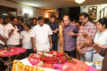 Celebrities Pay Homage to Vijaya Nirmala Garu